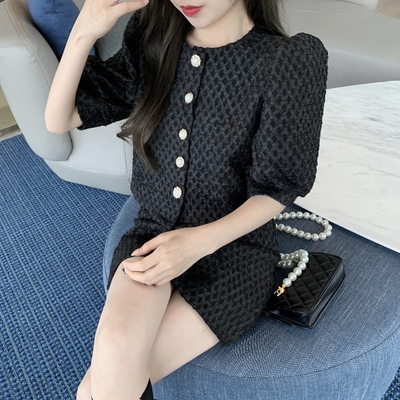 Áo croptop nữ DVT hàng VNXK, thiết kế tay phồng cao cấp, cổ tròn, chất liệu thoáng mát, dễ phối đồ A14 | BigBuy360 - bigbuy360.vn