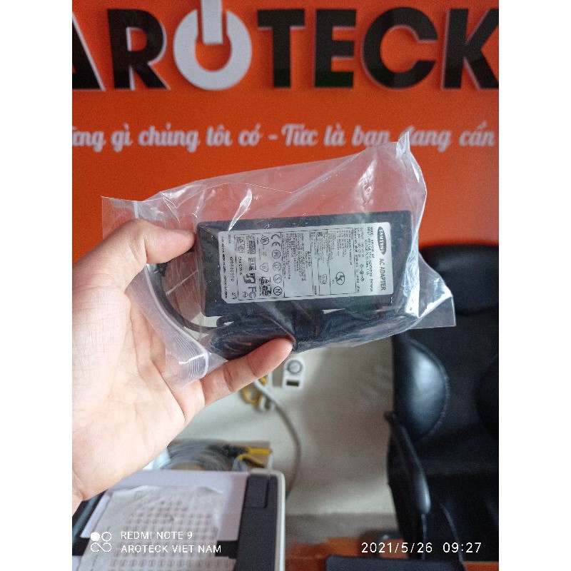 Sạc màn Hình Samsung 14V chân kim