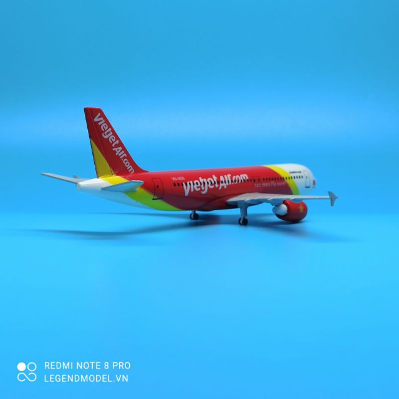 Mô hình máy bay Vietjet Air 20cm