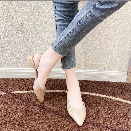 Giày Búp Bê Nữ Có Dây Quai Hậu Đính Đá Phong Cách Mạnh Mẽ, Cá Tính - Giày Nhựa Sandal Búp Bê Mũi Nhọn