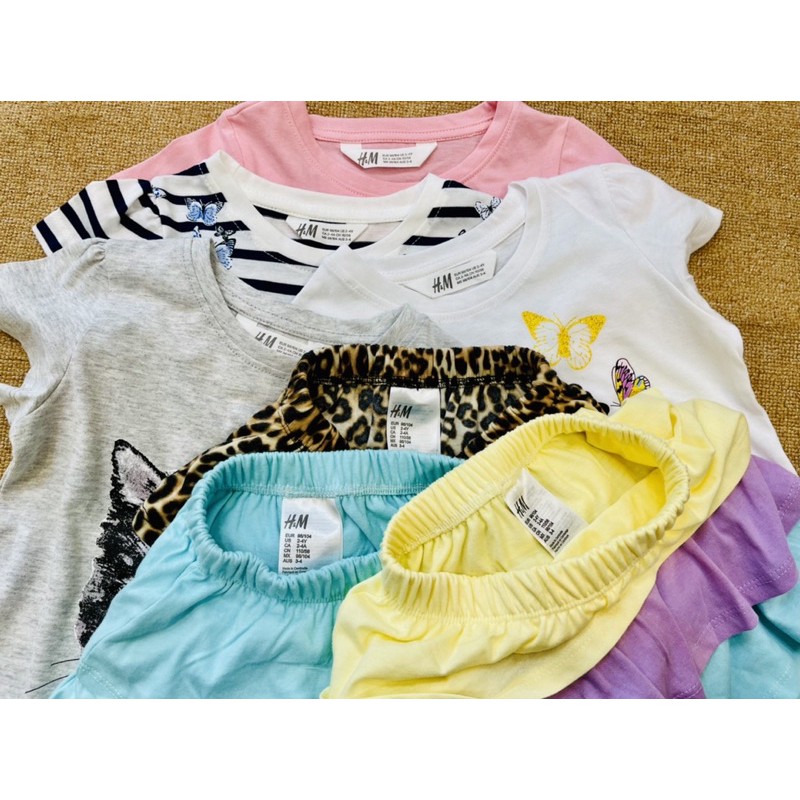 Set áo + chân váy bé gái HM.