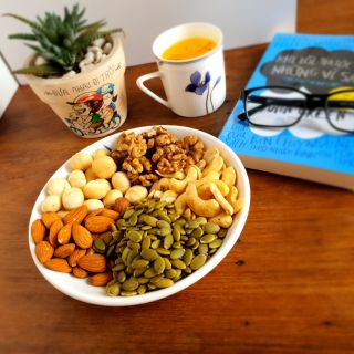 Mix nut 5 hạt : macca, óc chó, hạnh nhân, điều, bí