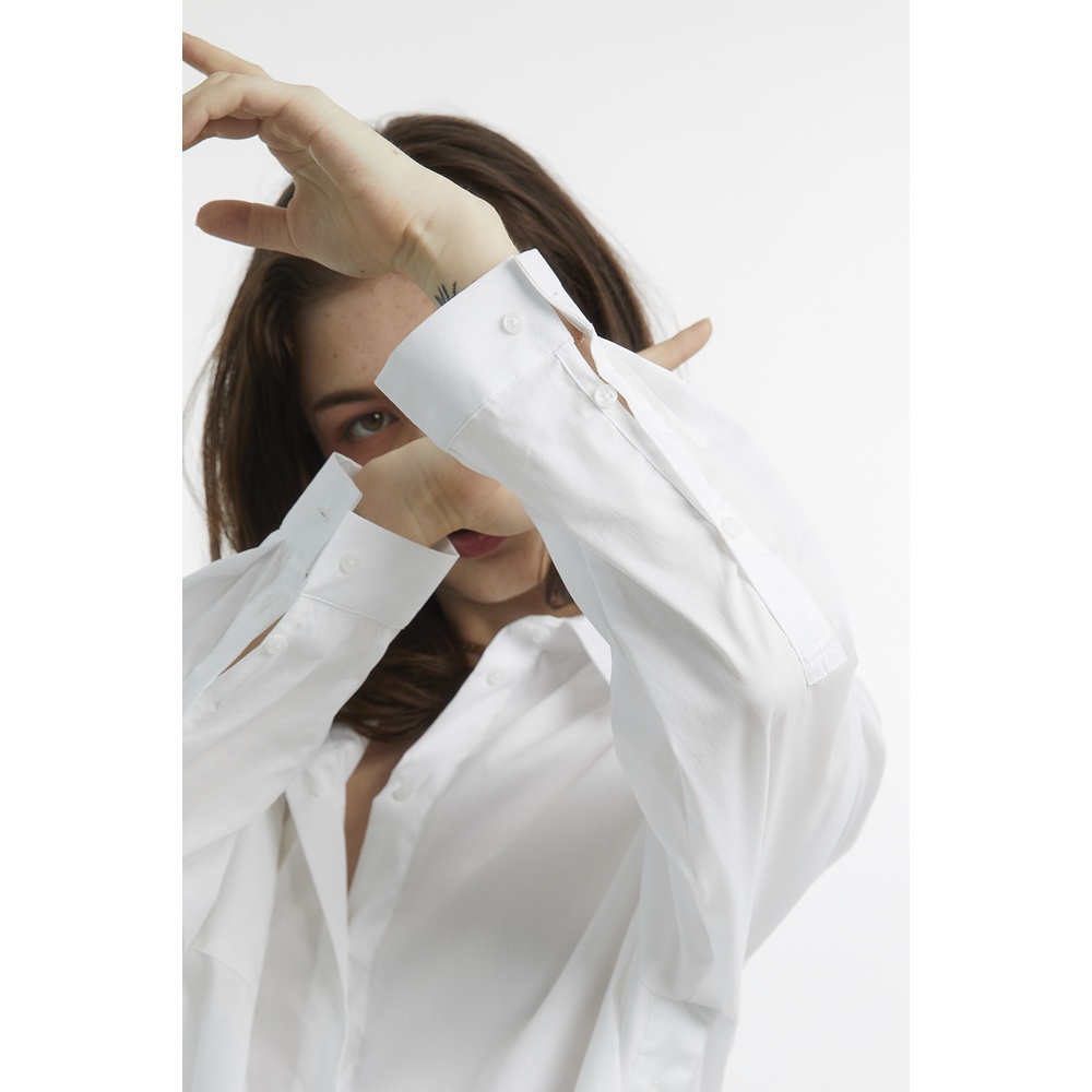 TheBlueTshirt - Áo Sơ Mi Phom Rộng Nữ Màu Trắng - White Oversized Pocket Shirt