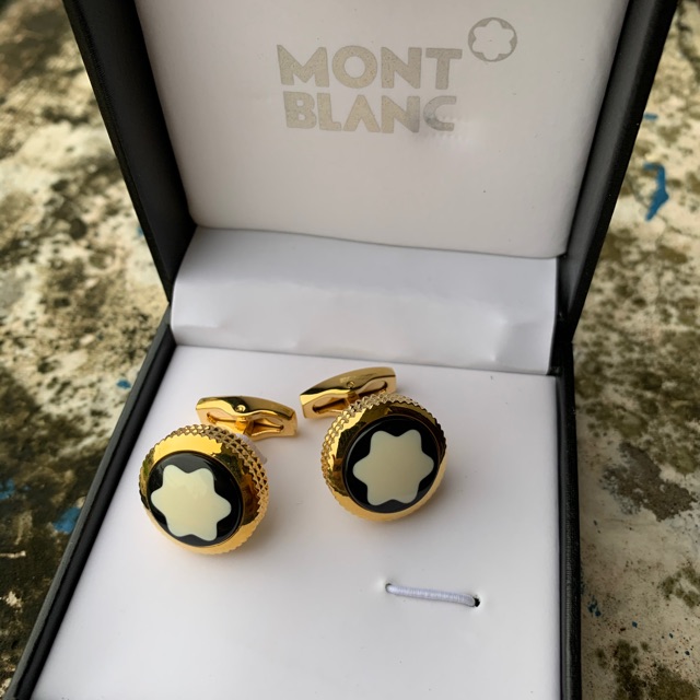 Khuy măng sét Montblanc 18