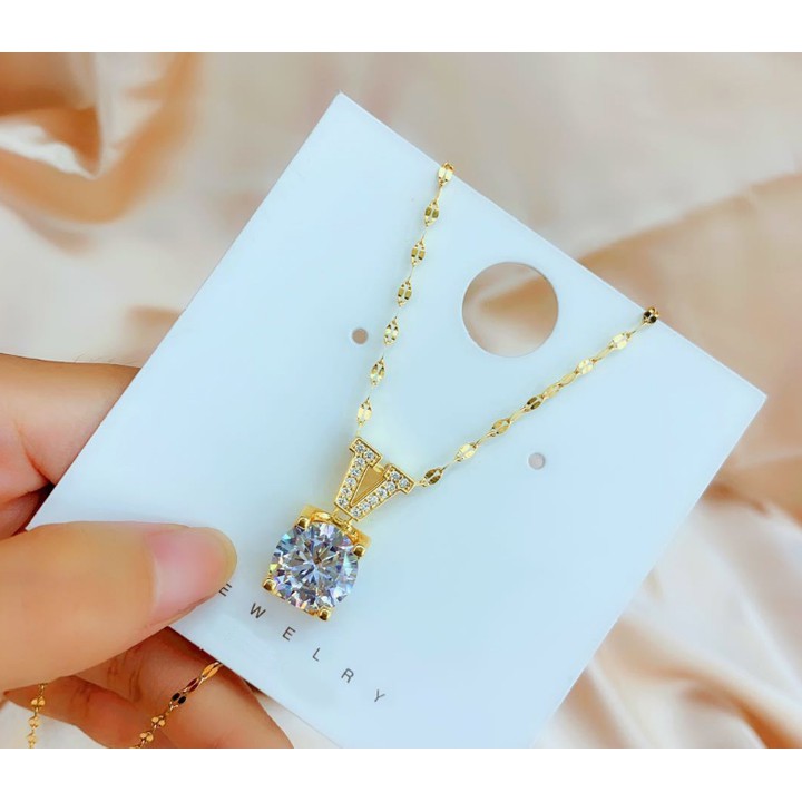 Dây chuyền titan chữ V đính đá siêu đẹp, bền màu, hợp thời trang