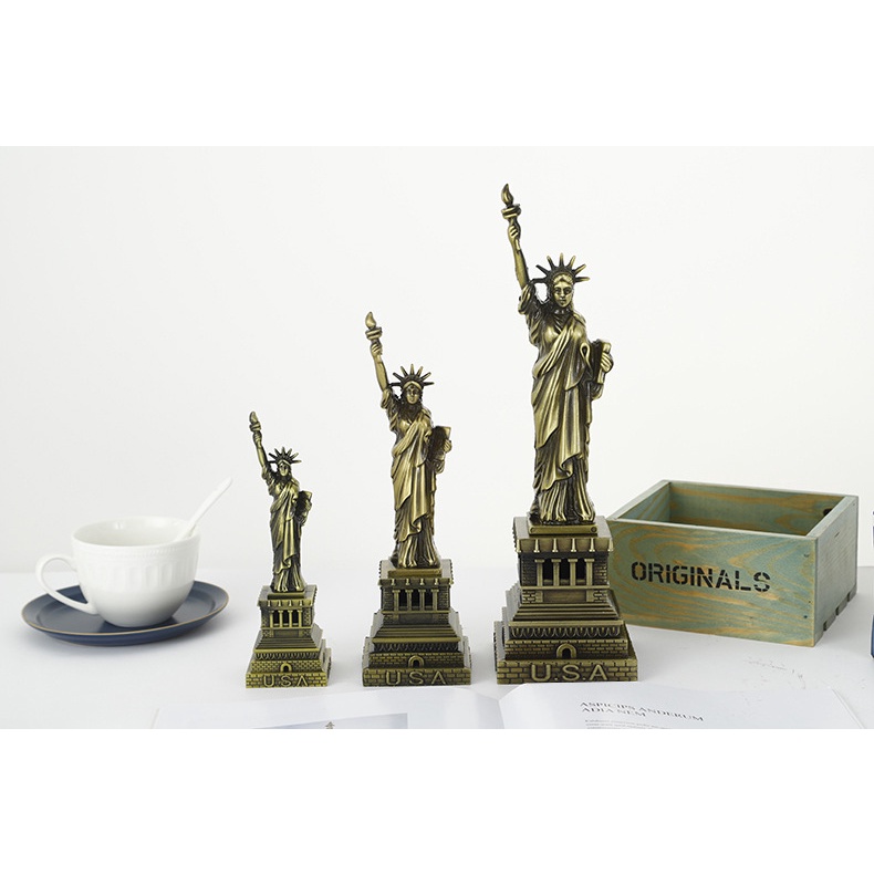 Mô Hình Tượng Nữ Thần Tự Do Usa Bằng Kim Loại Để Bàn Trang Trí