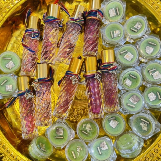 Nước hoa và sáp hồ ly thái lan