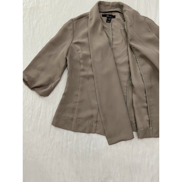 Áo vest Ninomaxx tay bồng kiểu độc lạ (Size S, M) - Thanh lý vnxk