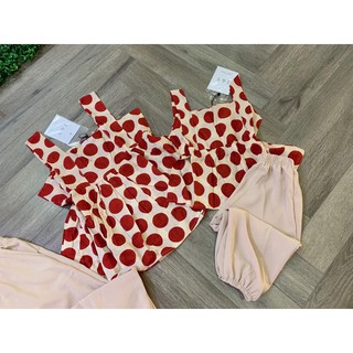 Set áo chấm bi 2 dây quần bom