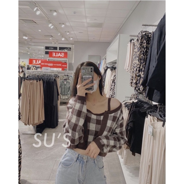 Sét áo len khoác ngoài kèm áo 2 dây kẻ caro