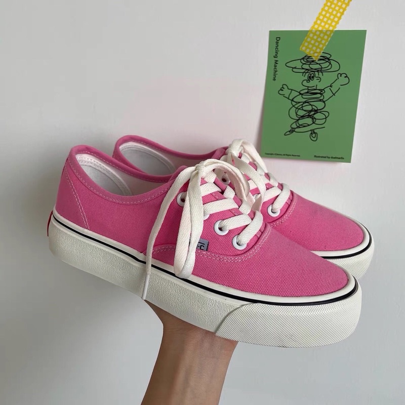 GIÀY YUNC Đủ các màu hot, cỡ size như bình thường.