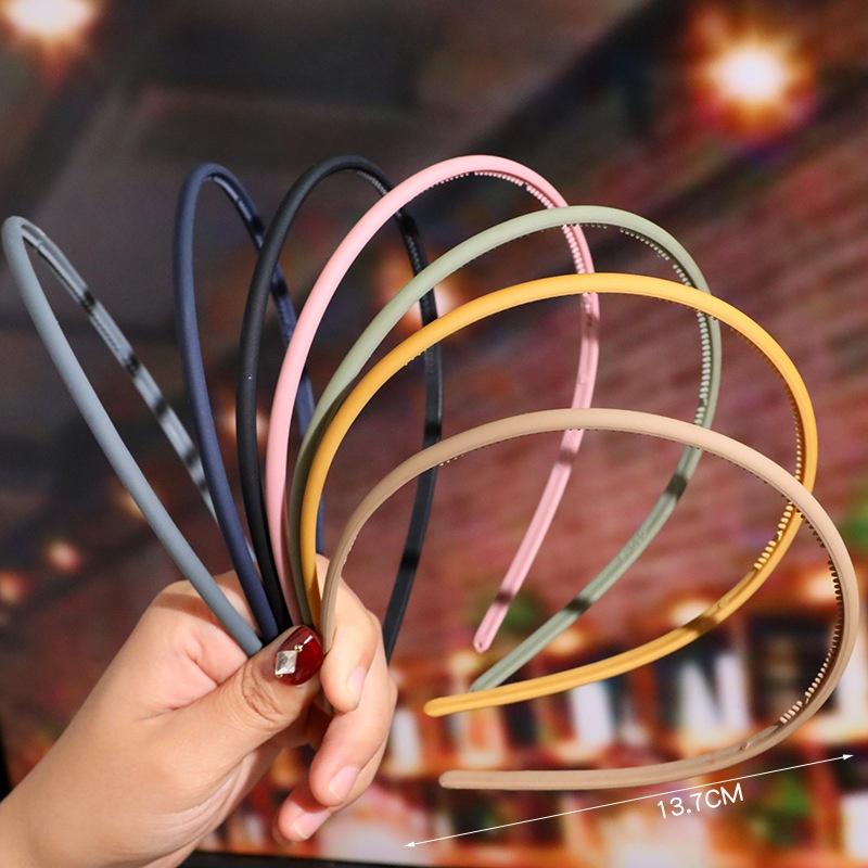 Băng Đô Cài Tóc Bằng Nhựa Mỏng Chống Trượt Màu Sắc Đơn Giản Cho Nữ