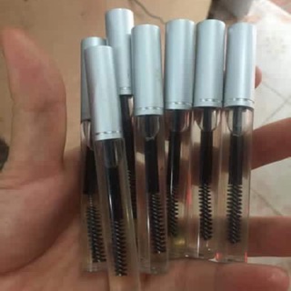 Dầu dừa chuốt mi, dầu dừa lăn môi