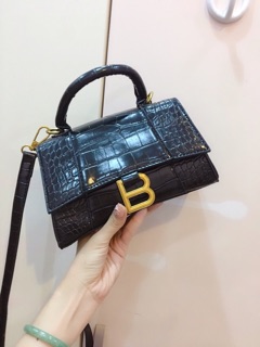 Túi chữ B da vân