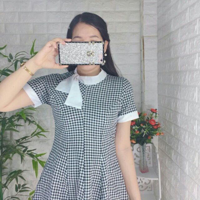 đầm caro nơ cổ