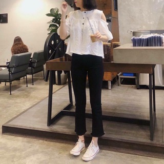 QUẦN JEAN ỐNG LOE ĐEN ÔM DÁNG