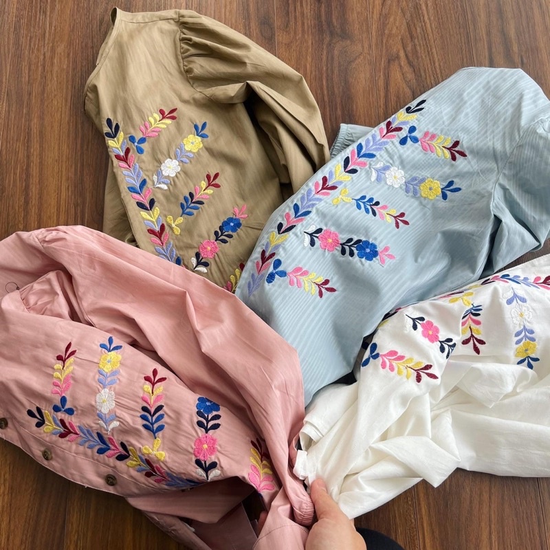 Áo thêu hoa nữ tay bồng. Hình thật shop chụp cận vải