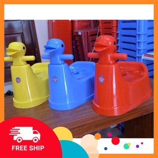 Bô vệ sinh hình vịt đáng yêu cho bé có nắp và khay rút GDTA