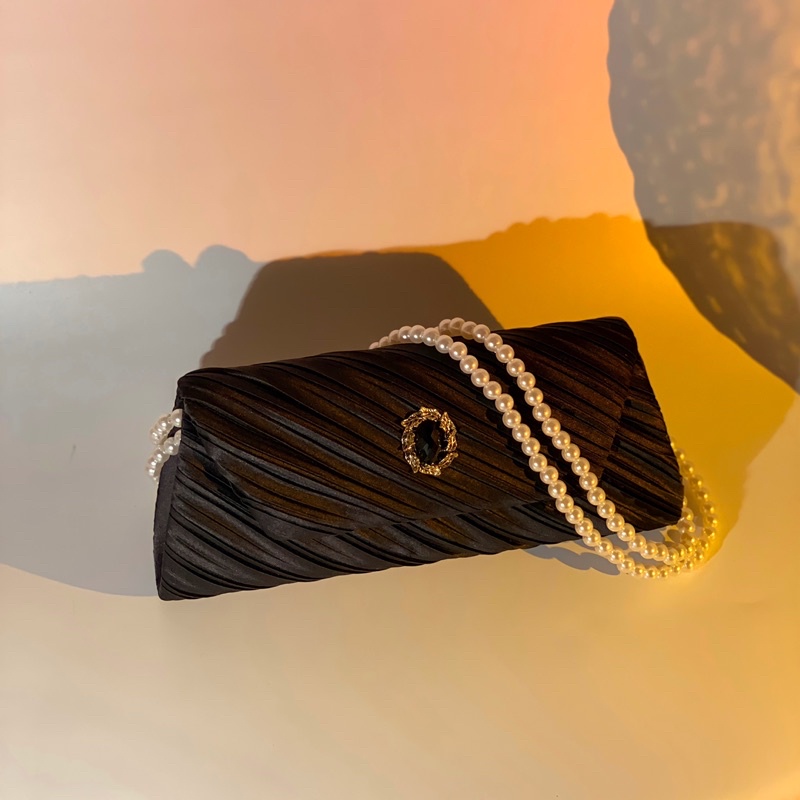 The Fala - Clutch satin xếp ly đi kèm 3 loại quai