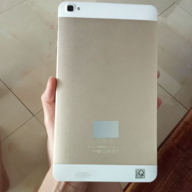 máy tính bảng Mobell tab 8i