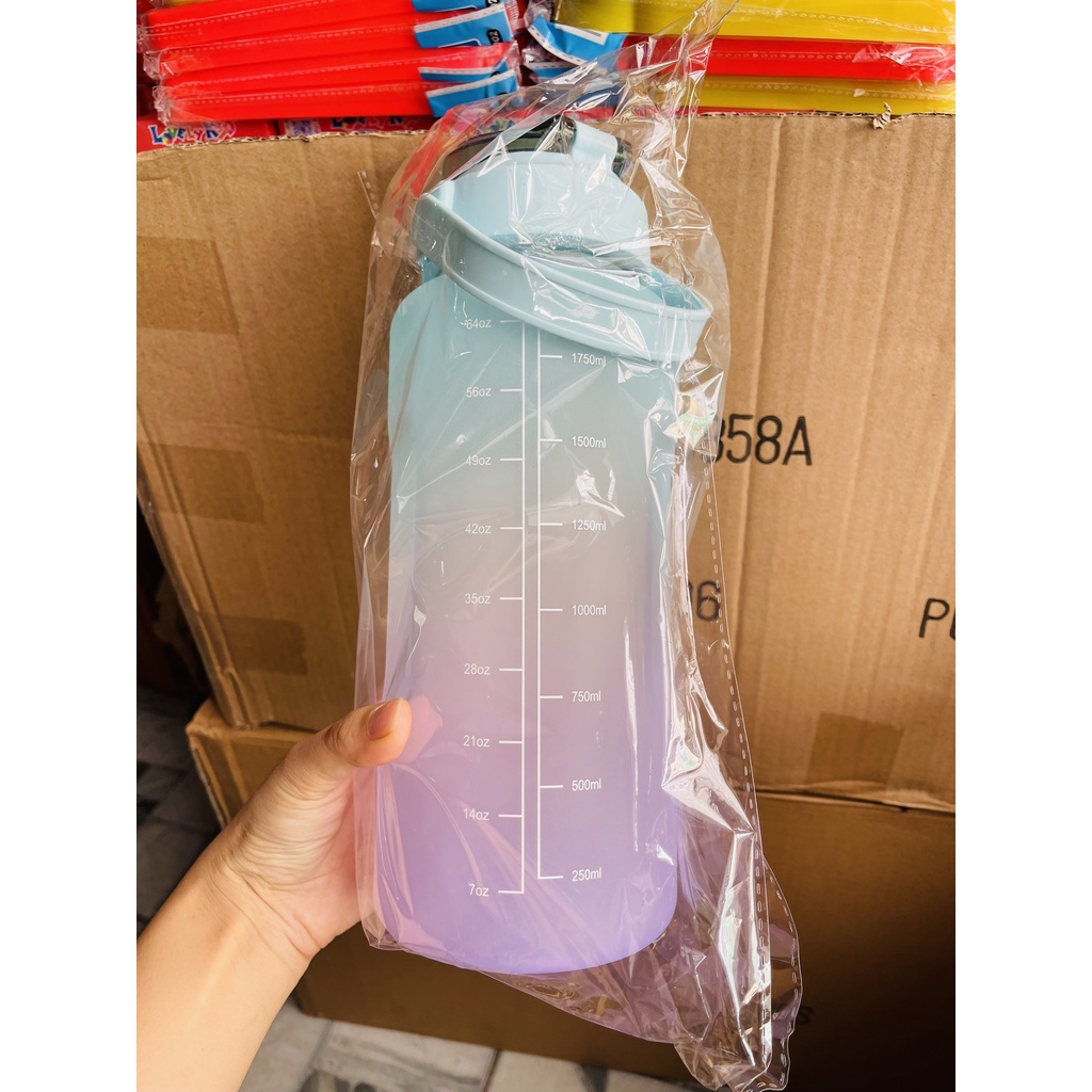 Kèm Stickers - Bình Đựng Nước 2L và 1.3L Dễ Thương Có Vạch Báo Giờ Uống Nước