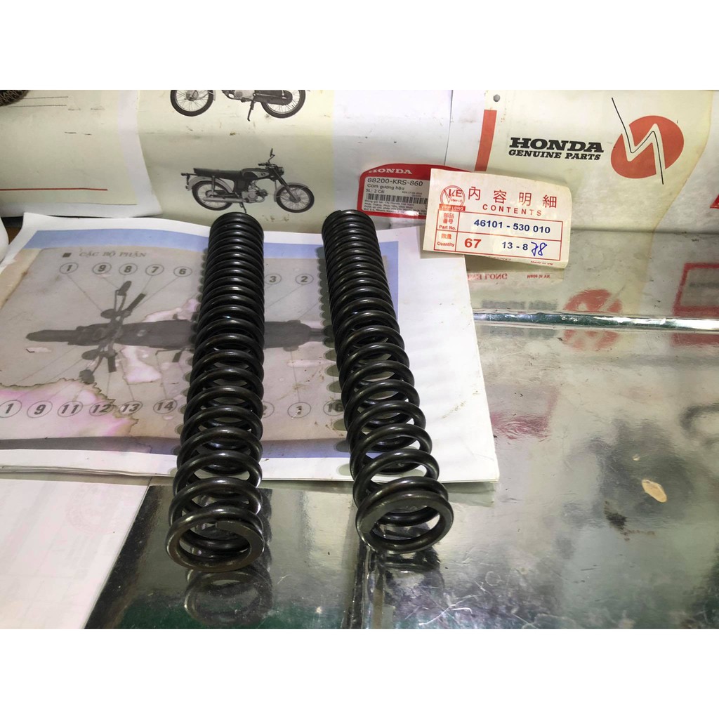 Honda 67: 1 cặp lò xo phuột sau cho anh em dọn xe honda 67-68-71-72-cd-cl