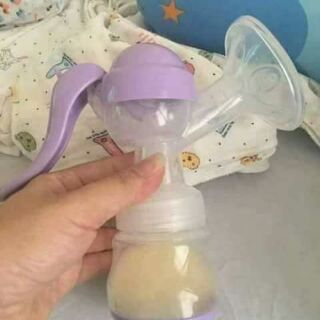 Máy hút sữa bằng tay