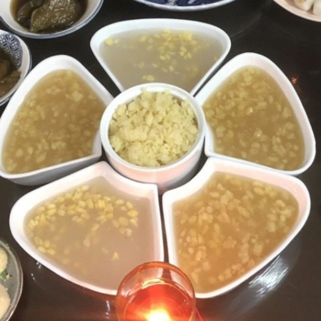 Bộ đĩa bày thức ăn hình hoa