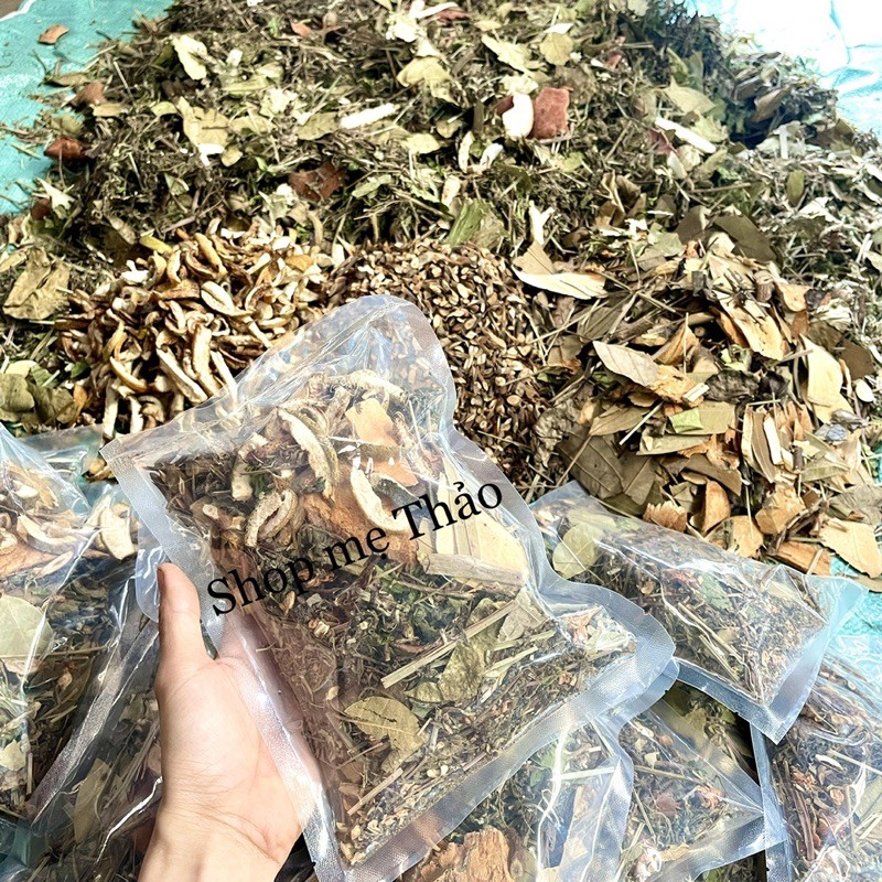 [Mã FMCG8 giảm 8% đơn 500K] LÁ XÔNG TẮM SẢN PHỤ SAU SINH THẢO DƯỢC (HANDMADE)