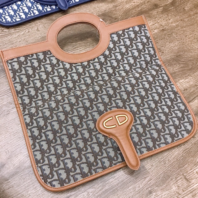 🦩🦩Ví dài dự tiệc clutch hoạ tiết cầm tay sang chảnh