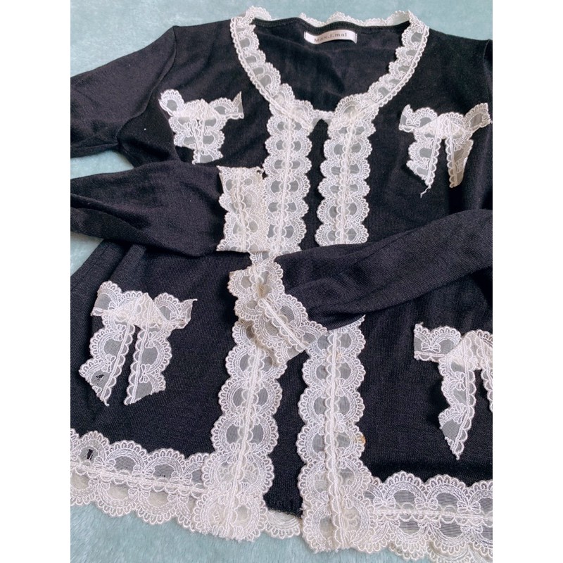 Thanh lý áo len mỏng size S.