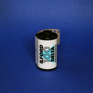 Film chụp ảnh outdate Ilford Delta 100