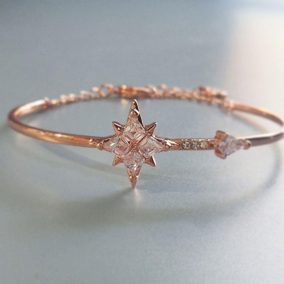 Vòng Tay SWAROVSKI Hình Ngôi Sao Lãng Mạn Thời Trang Cho Nữ