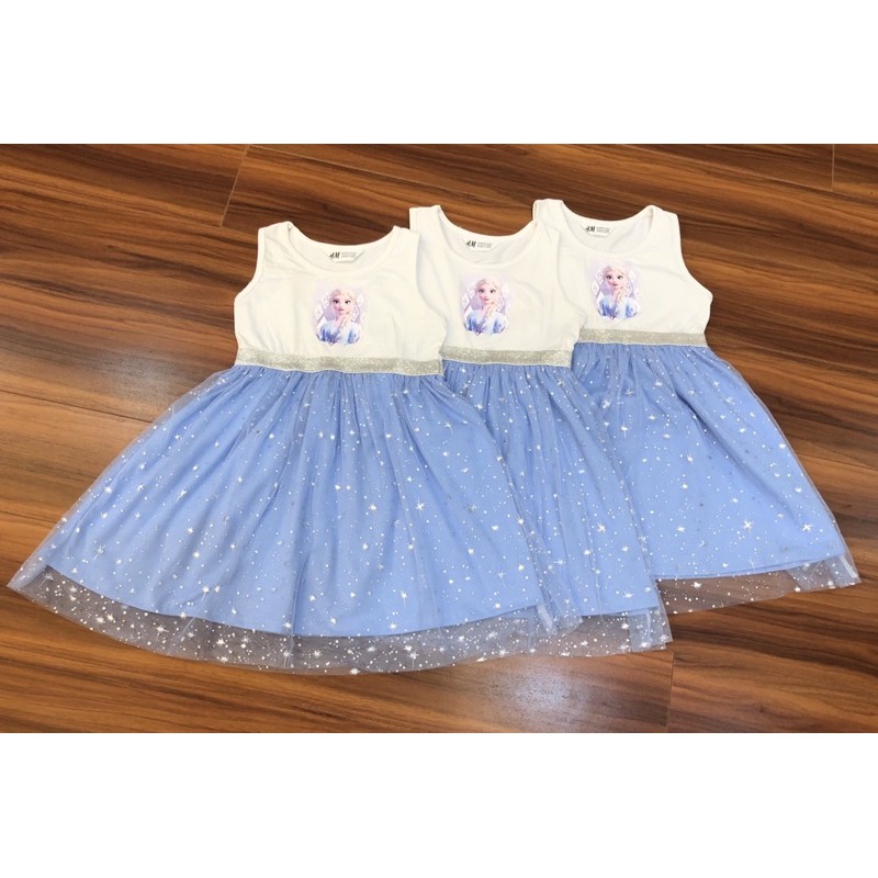 Đầm Elsa sát nách chân voan