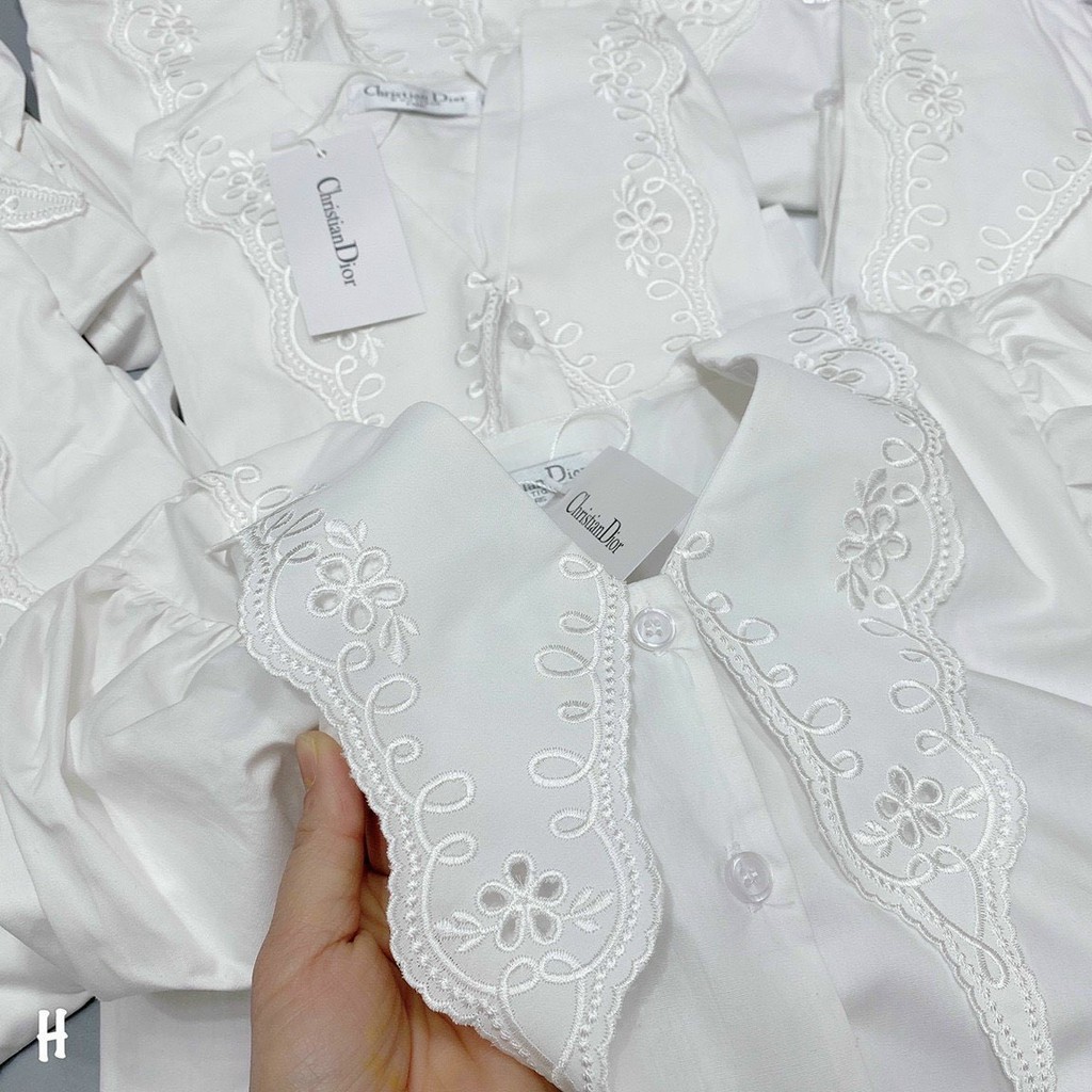 Aó sơ mi thô trắng cổ ren lá nhọn tay bồng xinh xắn | BigBuy360 - bigbuy360.vn