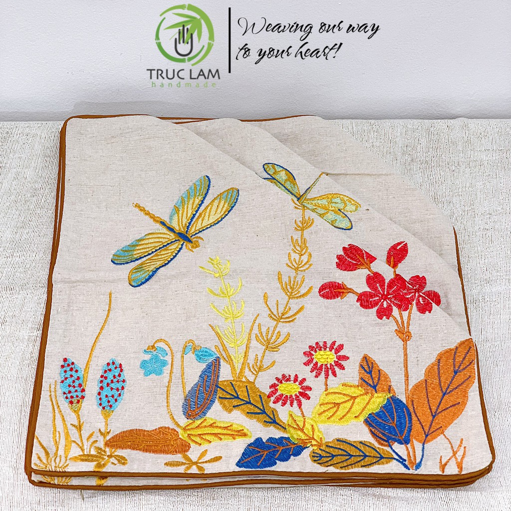Gối/Vỏ Gối Vuông Tựa Lưng Sofa(45x45) Trang Trí Phòng Vải Linen Thêu Thủ Công Hình Chuồn Chuồn Hoa Lá- Trúc Lâm Handmade
