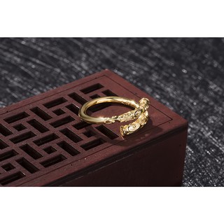 Nhẫn Như Ý chạm khắc thủ công