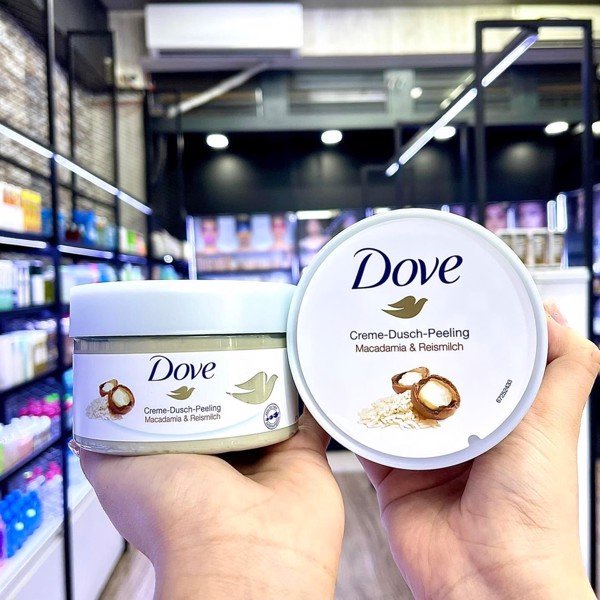 (Nội địa Đức) Tẩy tế bào chết Dove 225ml Macadamia và Lựu