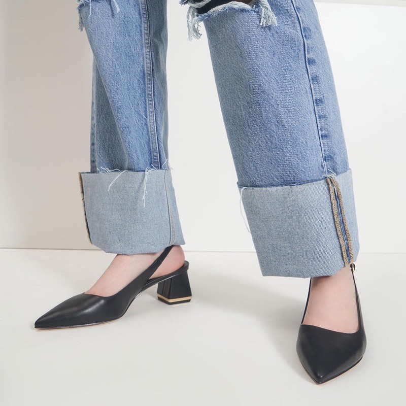 Giày mũi nhọn ck