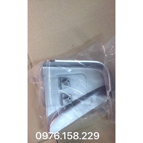 ỐP BẬC LÊN XUỐNG XE FORD EVEREST