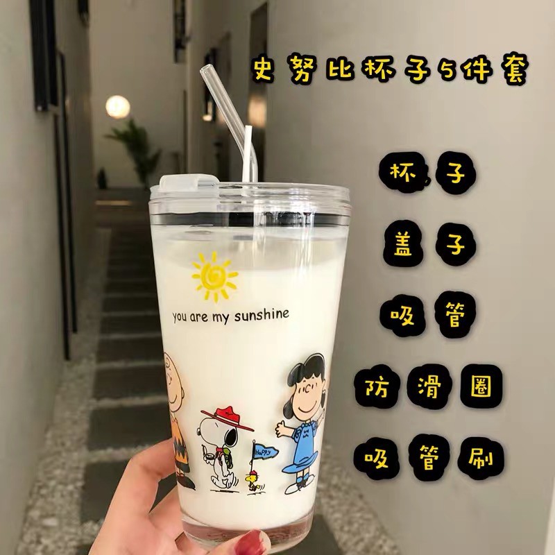 (24h delivery) W&amp;G Han Feng Ins lovely Ruby Cartoon Charlie glass milk glass juice heat resistant high temperature graduated water glass boiling water