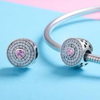 Charm trái tim lan toả