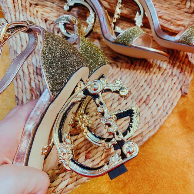 Cao gót siêu phẩm