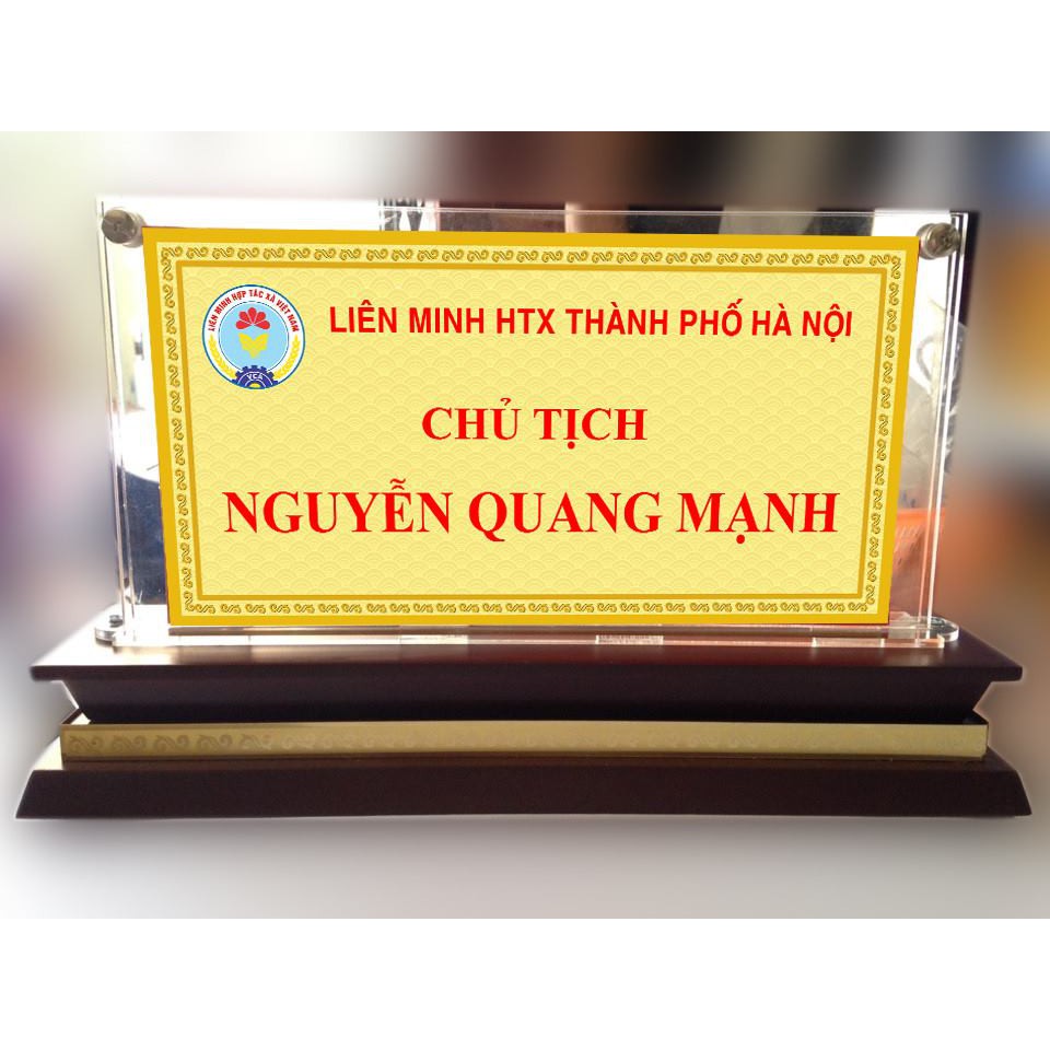 Biển tên chức danh để bàn mica đế gỗ