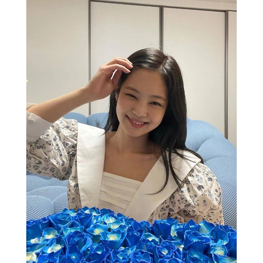 Váy hoa dài tay phồng cổ điển kèm hình thật Jennie Blackpink