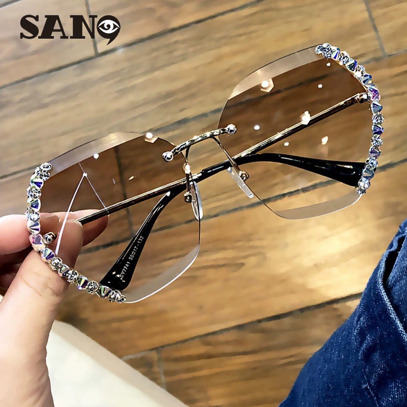 Kính Mát Gọng Lớn Hình Lục Giác Đính Đá Sang Trọng Thời Trang
