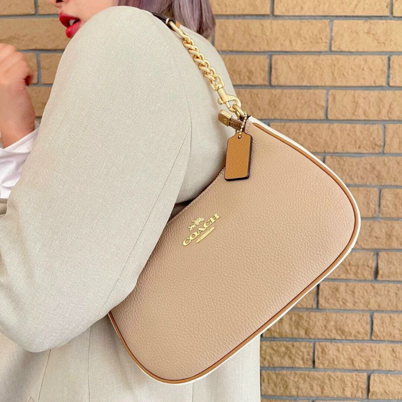 TÚI COACH DÁNG THUYỀN