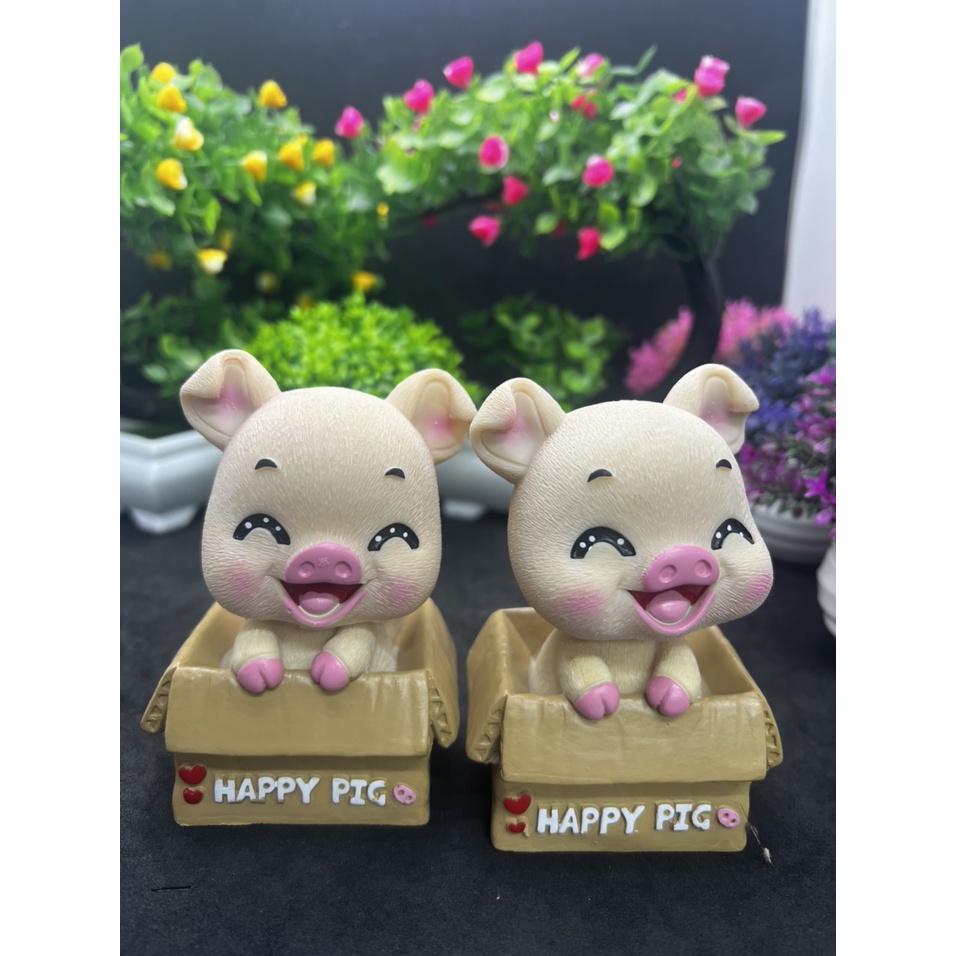 Chú lợn vui vẻ ngộ nghĩnh đáng yêu lắc lư.