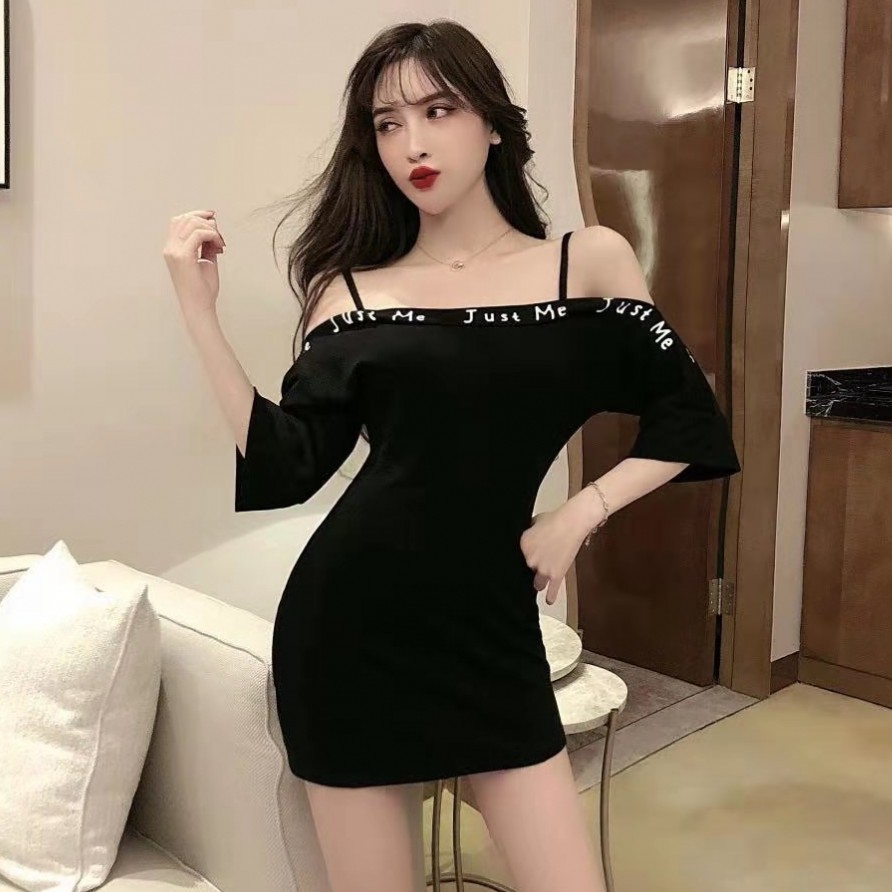 Váy nữ hở vai tay ngắn phong cách Hàn Quốc