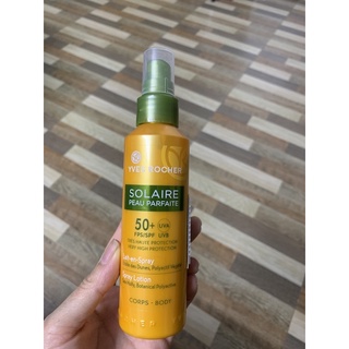 kem chống năng yves roche